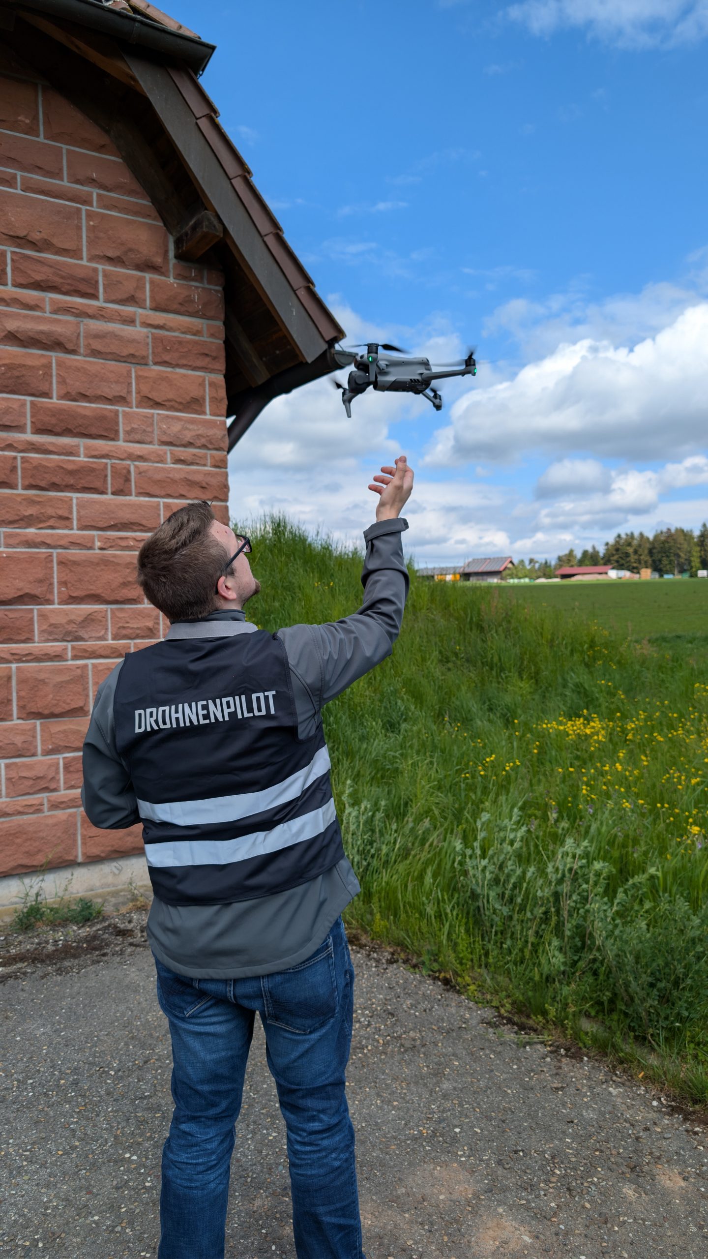 Lars Maisch als Drohnenpilot